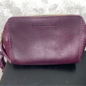 Portland Leather Goods Plum Zip Tight Belt Bag